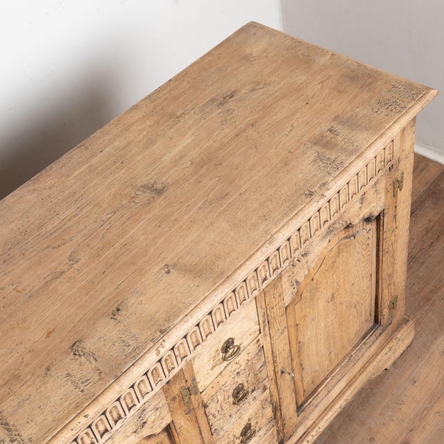 Wood 19th Century French Bleached Oak Sideboard Buffet With Eight Drawers For Sale - Image 7 of 14