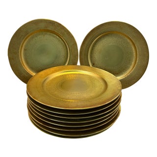 Late 20th Century Bernardaud Limoges Villiers Fine-Gold Encrusted Service Plates - Set of 18 For Sale