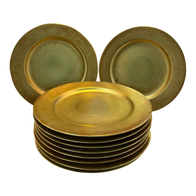 Late 20th Century Bernardaud Limoges Villiers Fine-Gold Encrusted Service Plates - Set of 18 For Sale