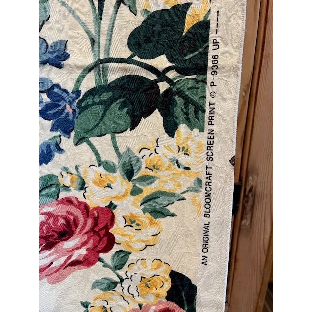 Beautiful Floral Print Upholstery Fabric - 3.50 Yards For Sale - Image 12 of 12