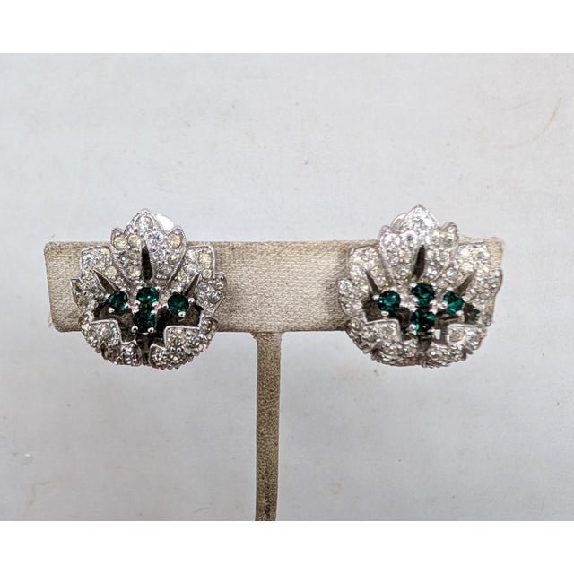 Vintage 1950s Signed Jomaz Pavé Clear Rhinestone & Faux-Sapphire Flower Clip Earrings-2 Pieces For Sale In Philadelphia - Image 6 of 8