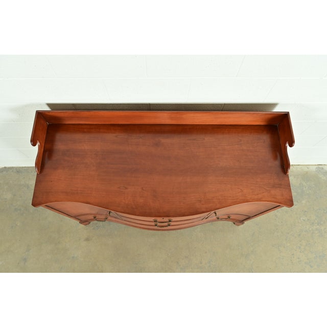 Federal Cherry Wood Serpentine Front Sideboard Buffet by Morganton, Circa 1950s For Sale - Image 11 of 14