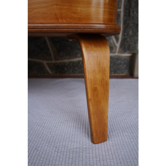 1940s Thaden-Jordan Sideboard Server With Graduated Two-Tiered Display Hutch For Sale - Image 11 of 13