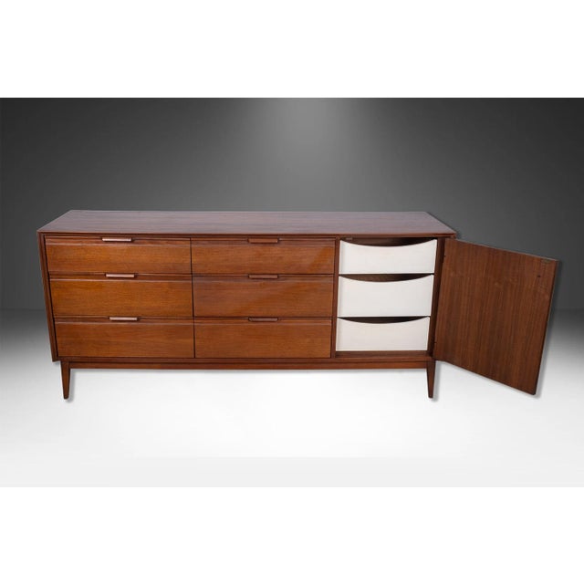 Brown 1960s American of Martinsville MidCentury 9 Drawer Dresser Credenza For Sale - Image 8 of 11