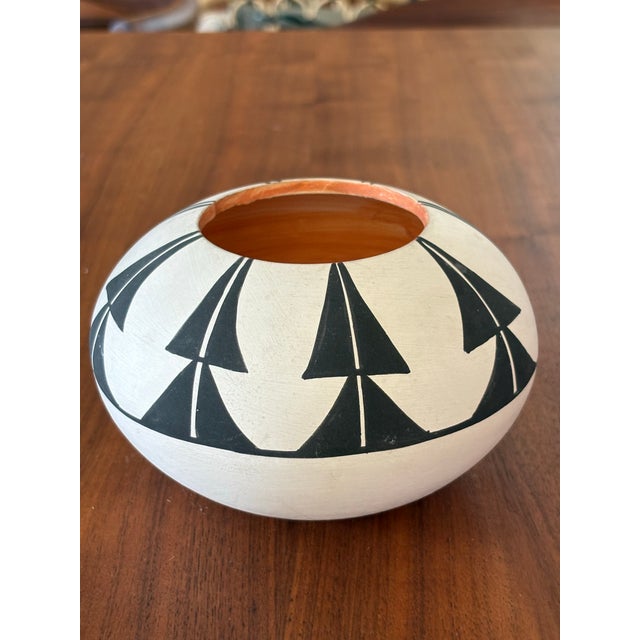 1970s Signed Santa Clara Pueblo Pottery Bowl by Martha Concho – Black on Cream With Red Interior For Sale - Image 5 of 6