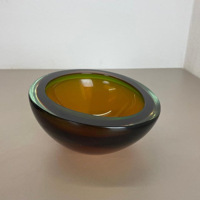 1970s Large Murano Glass Shell Bowl, 1970s For Sale - Image 5 of 18