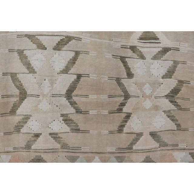 Textile Bold Medallion Design Turkish Flat Weave Kilim Rug With Earthy Tones and Green For Sale - Image 7 of 12