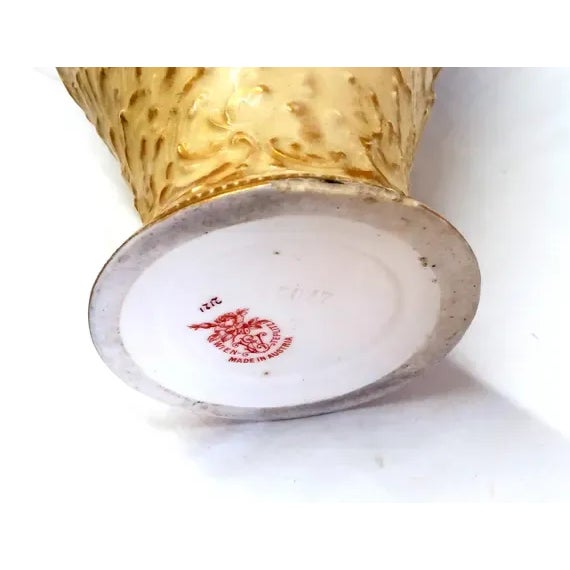 1930s Art Nouveau Teplitz Austria Ewer Vases- a Pair For Sale In Miami - Image 6 of 8