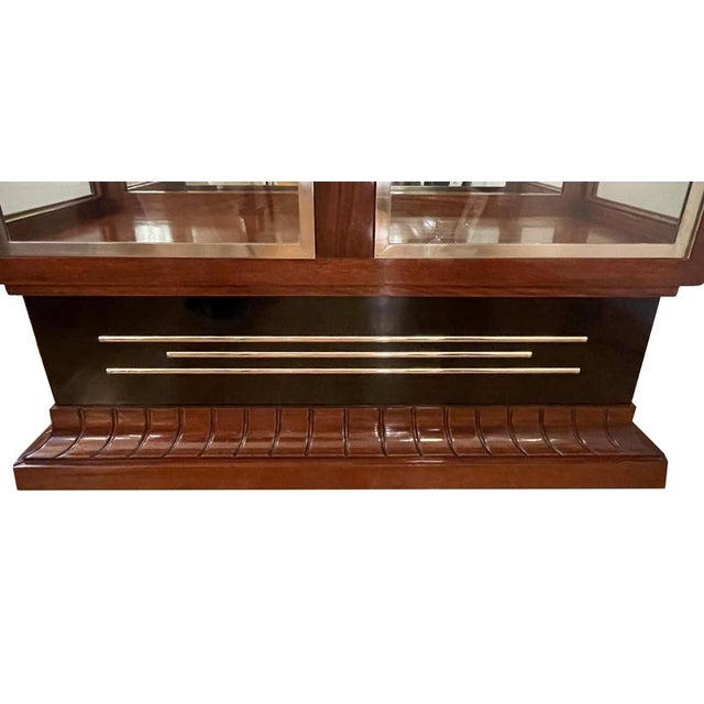 Art Deco Showcase Glazed on Three Sides For Sale - Image 4 of 10