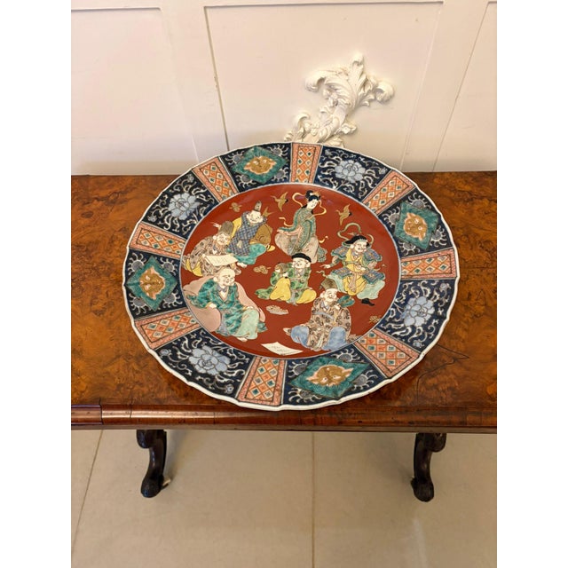 Large Antique Japanese Imari Porcelain Chargers with Seven Lucky Gods, 1880, Set of 2 For Sale - Image 12 of 17