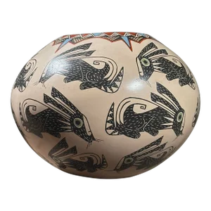 Roberto Bañuelos Vintage Mata Ortiz Polychrome Sgraffito Vase W/ Rabbit Design, Signed