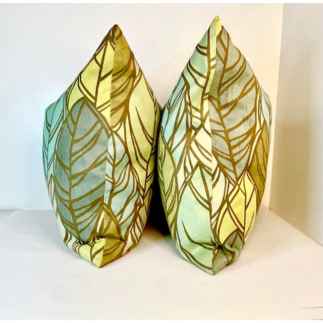 1990s Vintage Coastal Chic Silk-Rayon Tobacco Leaf Feather Down Filled Pillows - A Pair For Sale - Image 5 of 6