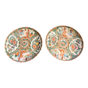 Rare Mirror Pair of Chinese Famille Rose Medallion Plates