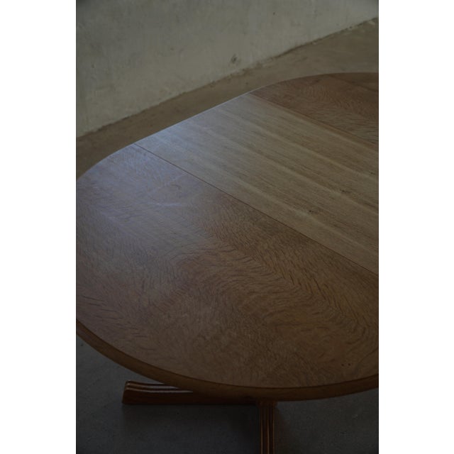 Mid-Century Modern Danish Round Dining Table in Oak with Two Extensions, 1960s For Sale - Image 11 of 18