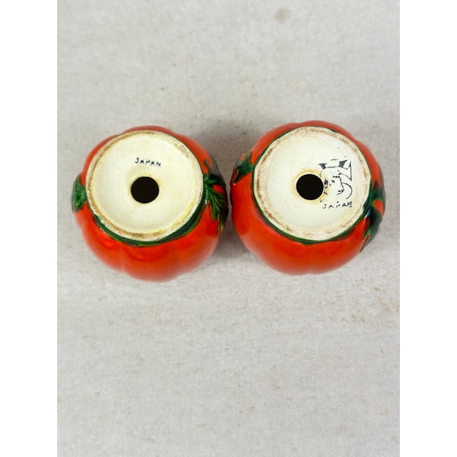 Vintage Tomato Shaped Salt & Pepper For Sale In New Orleans - Image 6 of 8