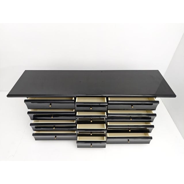 Chest of Drawers in Glossy Black Lacquered Wood, 1980s For Sale - Image 9 of 18