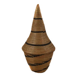 Early 20th Century Tutsi Basket with Lid Rwanda For Sale