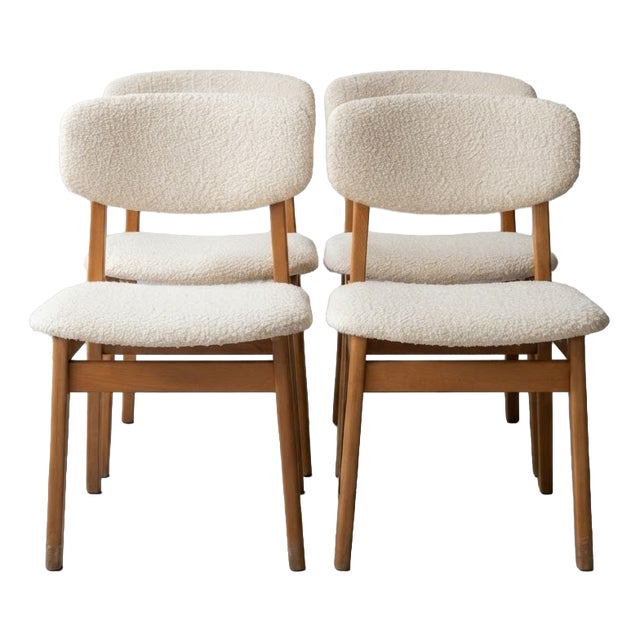 Mid-Century Modern Dining Chairs in Textured Cream Bouclé Upholstery and Wood Frames, Hungary, 1960s, Set of 4 For Sale