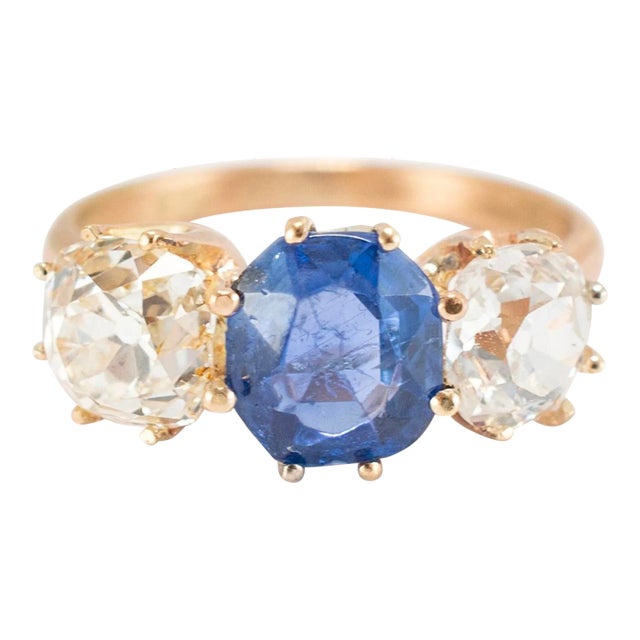Antique 14k Yellow Gold Oval Burma Sapphire Three Stone Diamond Cocktail Ring Size 5 For Sale