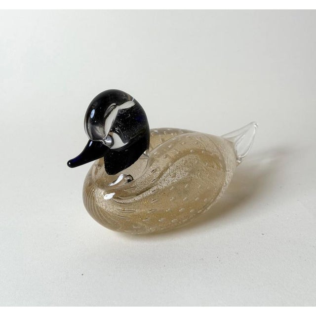 Italian Murano Glass Duck Sculpture with Gold Leaf and Controlled Bubbles, 1970s For Sale - Image 4 of 10
