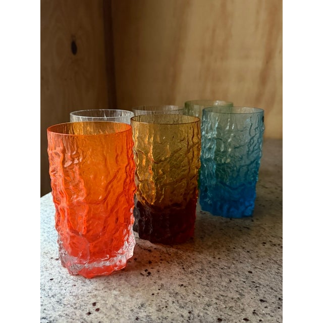 Italian Textured Bark Glasses in the style of Geoffrey Baxter, 1960s, Set of 6 For Sale - Image 4 of 18