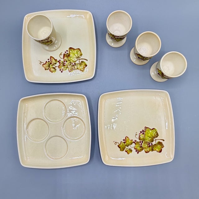 Art Deco Grapevine Breakfast & Serving Service from Carlton Ware, England, 1930s, Set of 17 For Sale - Image 17 of 18