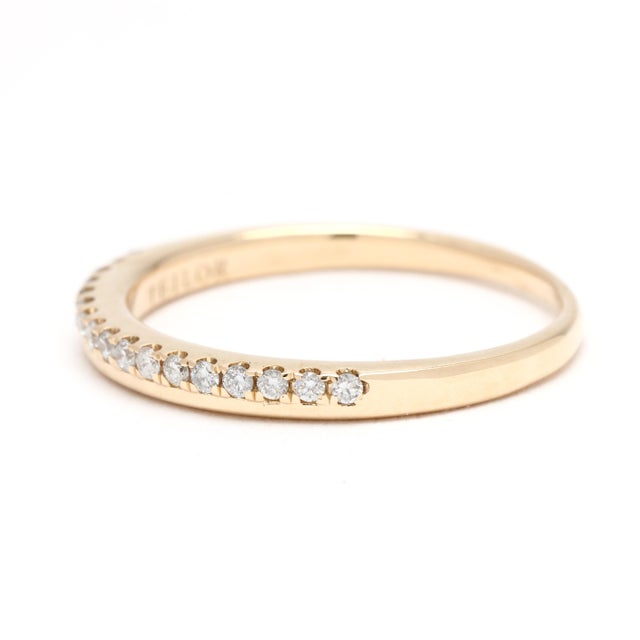 Modern Teilor .15ctw Diamond Bead Set Band Ring, 14k Yellow Gold, Ring Size 5 For Sale - Image 3 of 7