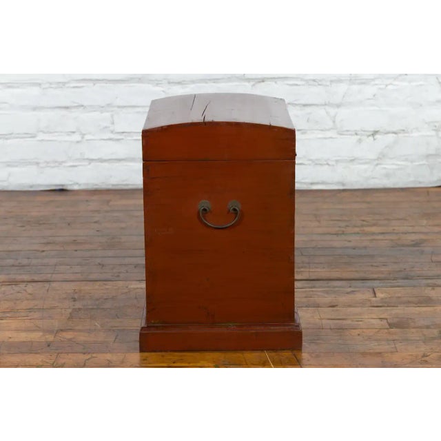 Chinese 19th Century Chinese Qing Dynasty Red Lacquer Treasure Chest with Gilded Calligraphy For Sale - Image 3 of 13