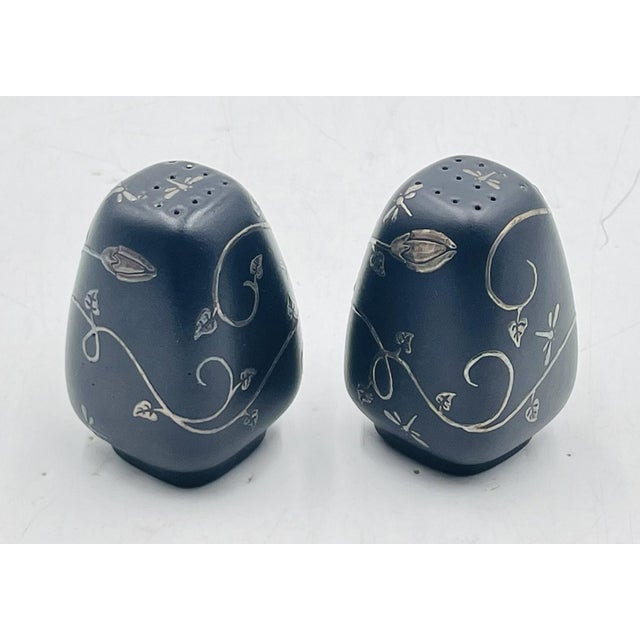 1990s Emilia Castillo Pure Silver & Porcelain Salt & Pepper Shakers, Taxco, 1998 For Sale - Image 5 of 10