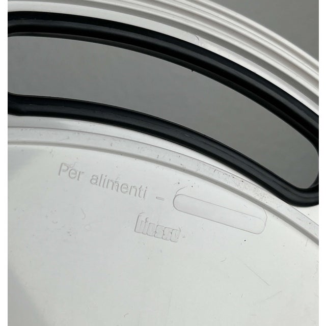 Mid-Century Modern Italian Space Age Black and White Plastic Tray by Pino Spagnolo for Biesse, 1960s For Sale - Image 11 of 13