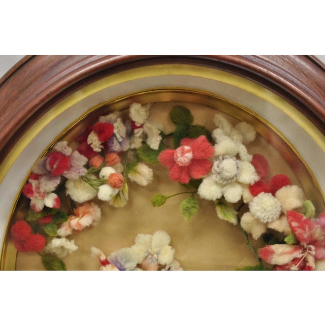 Early 20th Century Early 20th Century Victorian Oval Mahogany Shadow Box Frame Felt Cotton Flower Mourning Wall Wreath For Sale - Image 5 of 11