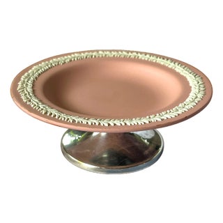 Vintage Pink Wedgwood Attributed Neoclassical Dish on Silver-Plated Pedestal For Sale