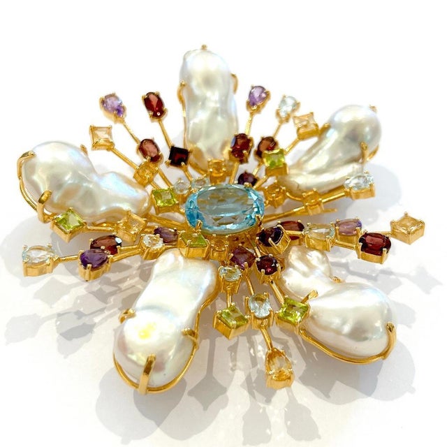 Traditional Bochic "Orient" Vintage Blue Topaz & Multi Gem Brooch Set In 18K Gold & Silver For Sale - Image 3 of 18