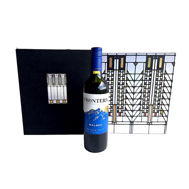 Offered is a deluxe 1st edition of "Light Screens: The Leaded Glass of Frank Lloyd Wright", by Julie Sloan. Rizzoli, 2001,...