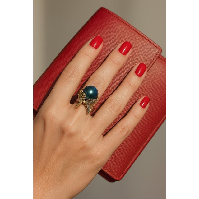 Green Bochic “Orient” Vintage South Sea Pearl & Fancy Blue Sapphires Ring Set 18K Gold For Sale - Image 8 of 11