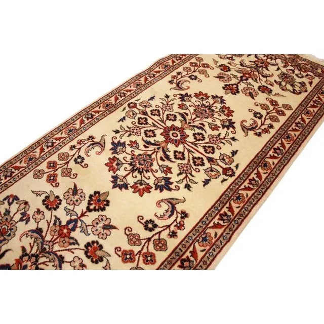 Middle Eastern Hand-Knotted Sarough Rug For Sale - Image 6 of 10