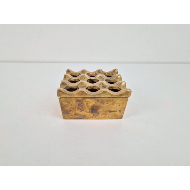 Ultima Ashtrays in Brass attributed to Bäckström & Ljungberg, 1960s, Set of 2 For Sale - Image 4 of 15