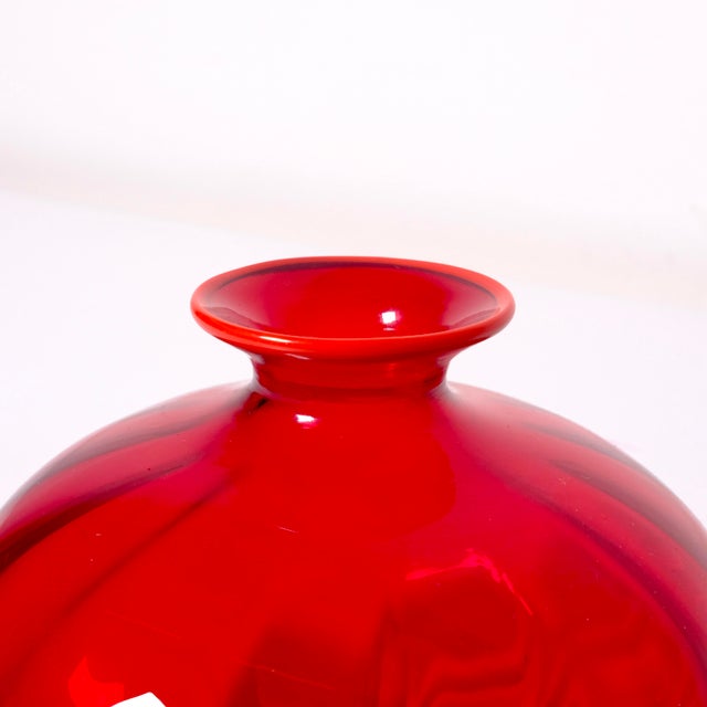 Single-Flower Vase in Red Murano Glass from Venini, Italy, 2000s For Sale - Image 3 of 16