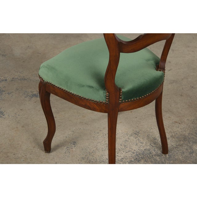 Antique French Louis XV Style Balloon Back Maple Dining Chairs W/ Green Velvet - Set of 6 For Sale - Image 12 of 12