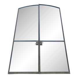 Example of Mirrored Glass Doors