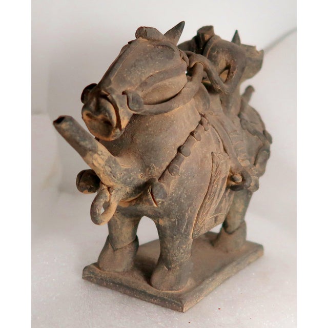 Pair of Korean Funerary Pottery Vessels, C. Early 20th Century, Possibly Older. For Sale In Miami - Image 6 of 18