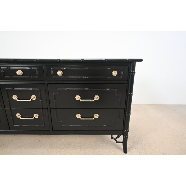 Thomasville Allegro Faux Bamboo Hollywood Regency Black Lacquer 9 Drawer Dresser| Newly Refinished For Sale - Image 11 of 17
