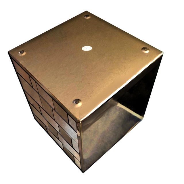 Hollywood Regency 1970s Vintage Stylebuilt Accessories Ltd Hollywood Regency Style Woven Brass Wastebasket For Sale - Image 3 of 8