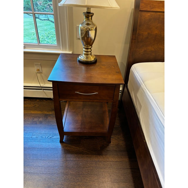 Chestnut Baronet Solid Wood Modern Queen Bedroom Set For Sale - Image 8 of 8