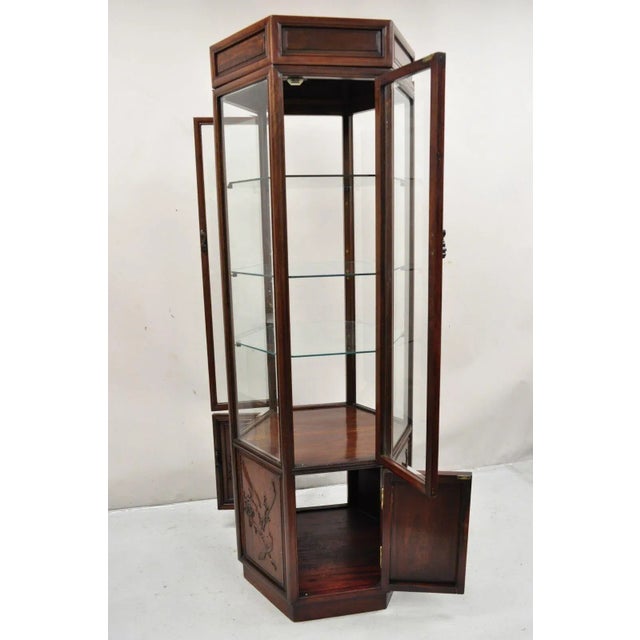 Chinoiserie Mid 20th Century Chinoiserie Asian Mahogany Hexagonal Lighted Display Curio Cabinet For Sale - Image 3 of 12