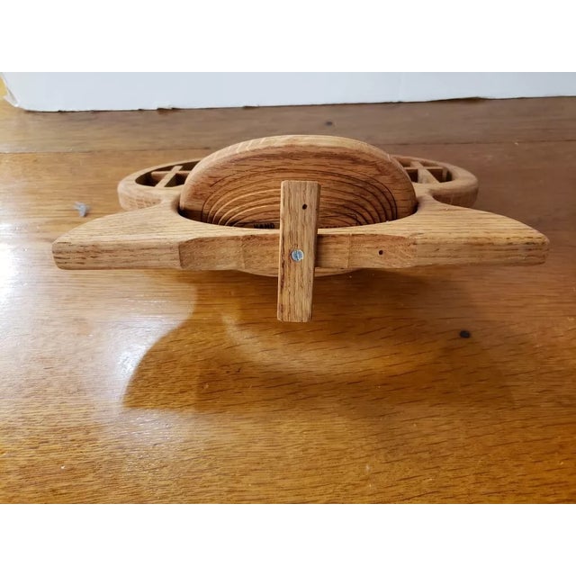 Vintage Angels and Baby Jesus Wooden Collapsible Basket, Handmade in Virginia For Sale In New Orleans - Image 6 of 8