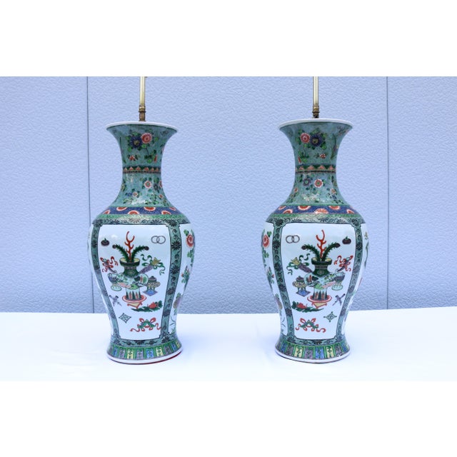 Chinese Porcelain Baluster Vase Table Lamps 19th-Century Famille Verte, a Pair For Sale - Image 10 of 17