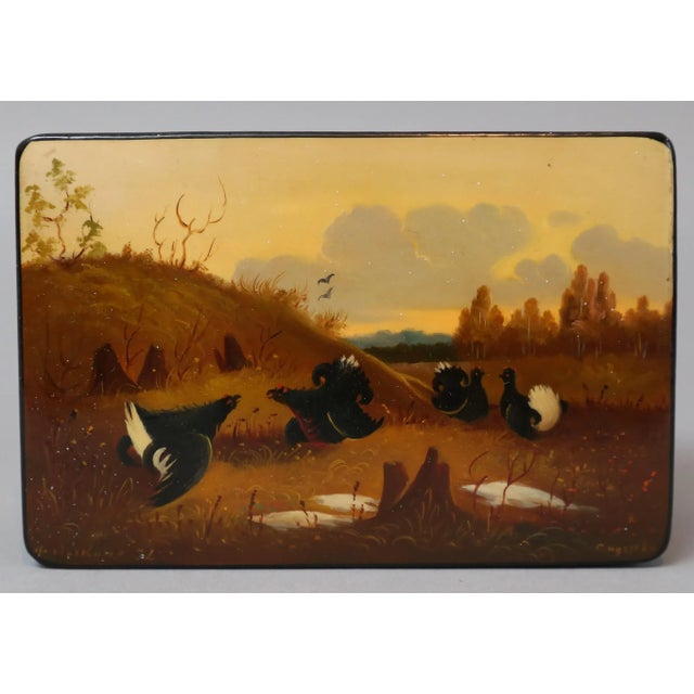 1900 - 1909 Antique English Papier Mache Box W/ Scottish Highland Grouse Scene For Sale - Image 5 of 7