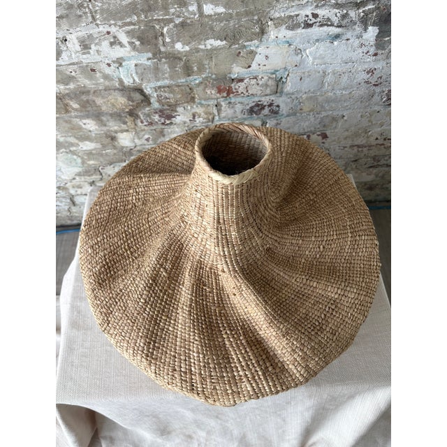 Oversized Sculptural Woven Vessel – Natural Fiber Statement Decor For Sale In New York - Image 6 of 6