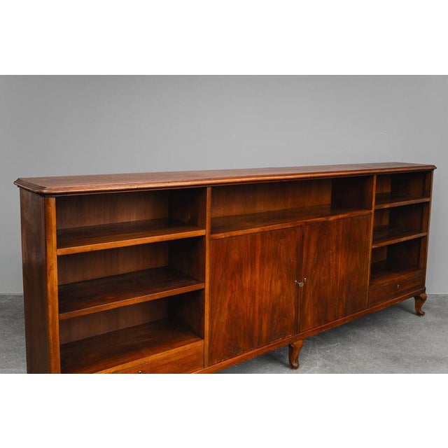 Large Early 20th Century Art Nouveau Bookcase in Walnut For Sale - Image 5 of 18
